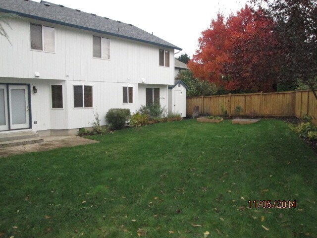 Building Photo - 3310 NE 164th Ct