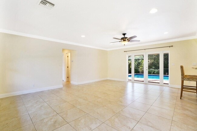 Building Photo - 1104 Little Harbor Dr