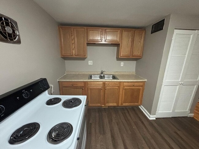 Building Photo - 3717 Beulah Rd