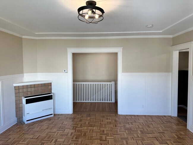 Building Photo - 778 61st St