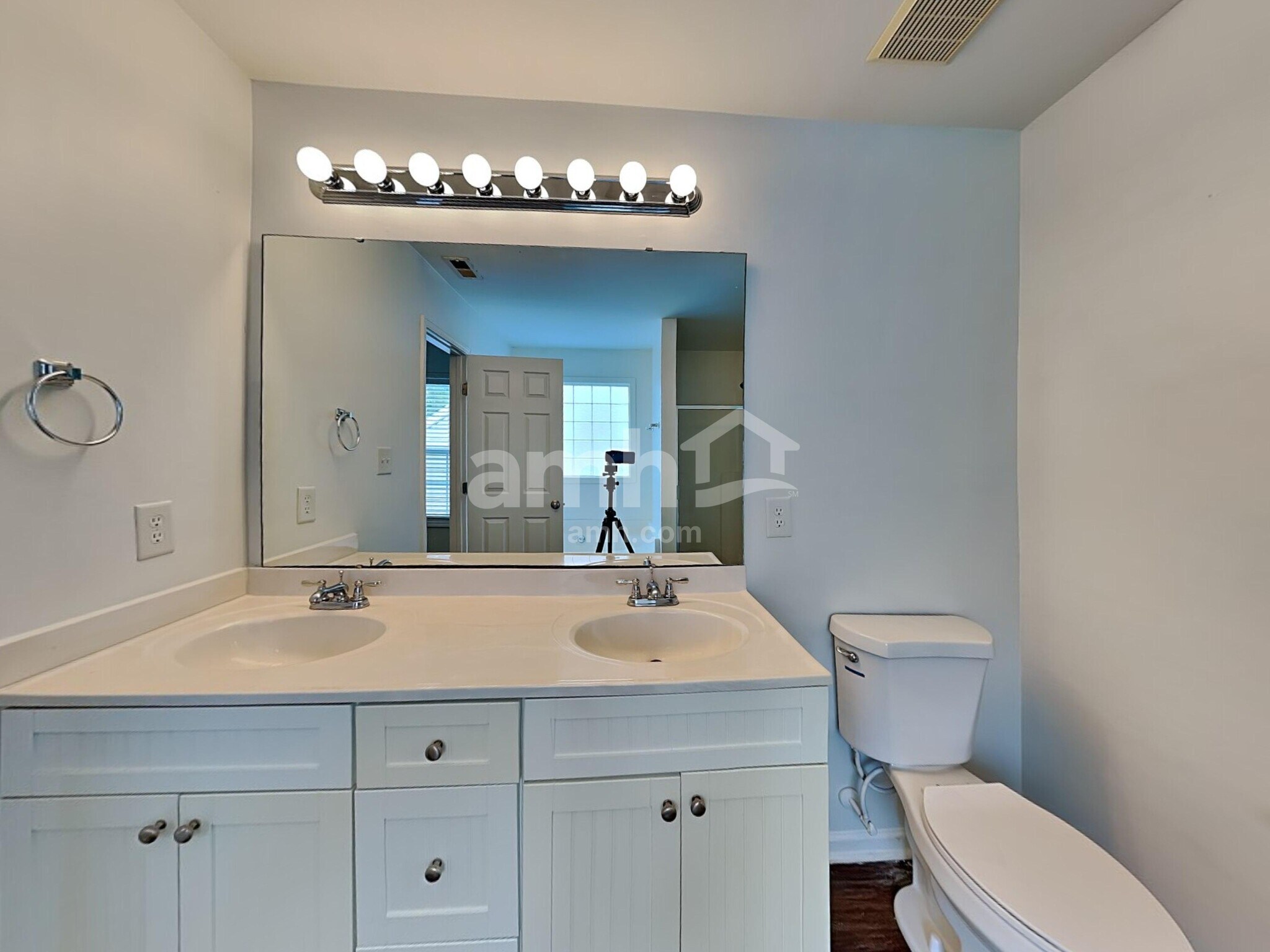 Building Photo - 1121 Rutledge Landing Dr