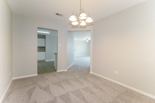 Building Photo - 11023 Vanilla Cir