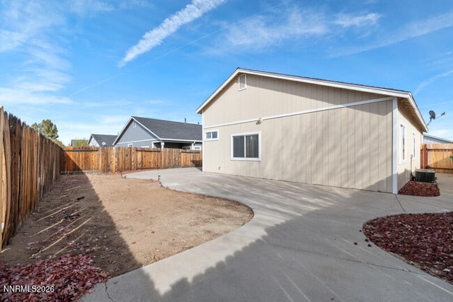 Building Photo - 9435 Stoney Creek Way