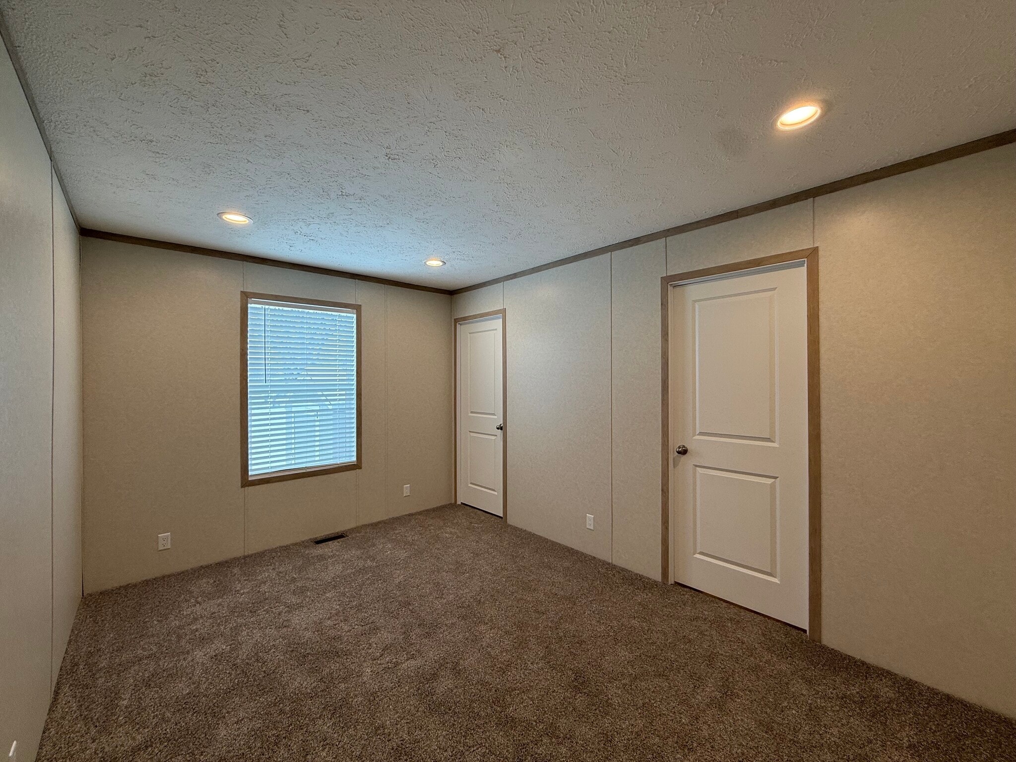 Building Photo - 29778 W Essex Ct