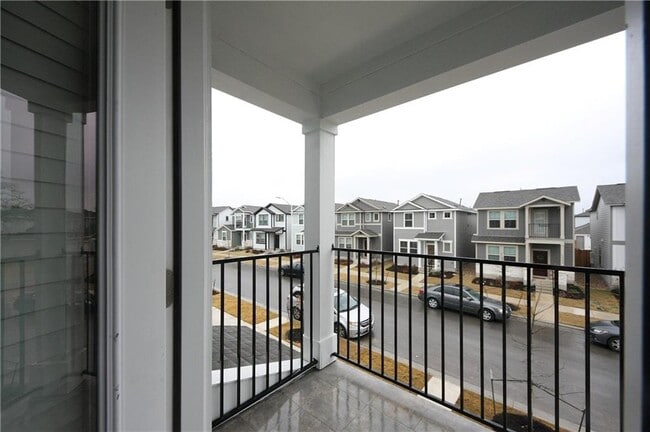 Building Photo - 1732 Fountain Bridge Dr