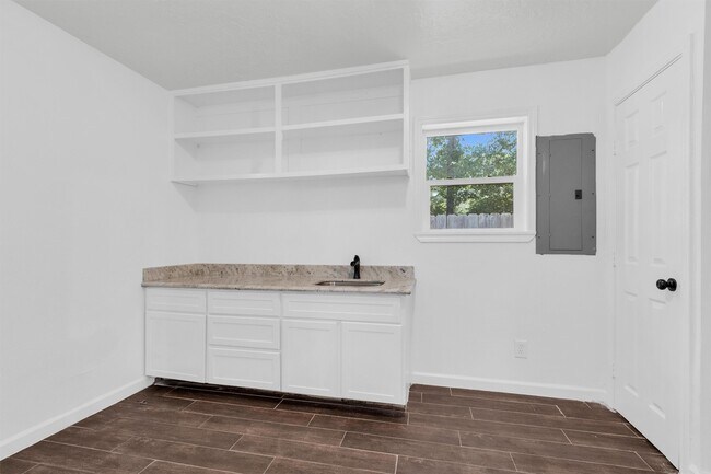 Building Photo - 21630 Punkin St