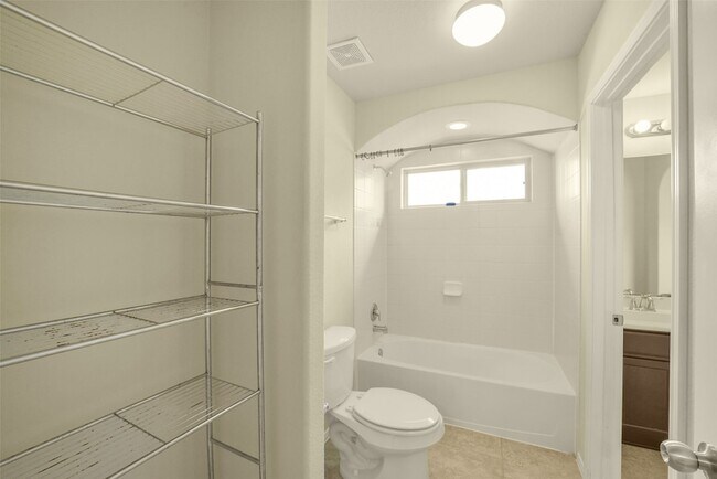 Building Photo - 3511 Brampton Island Dr