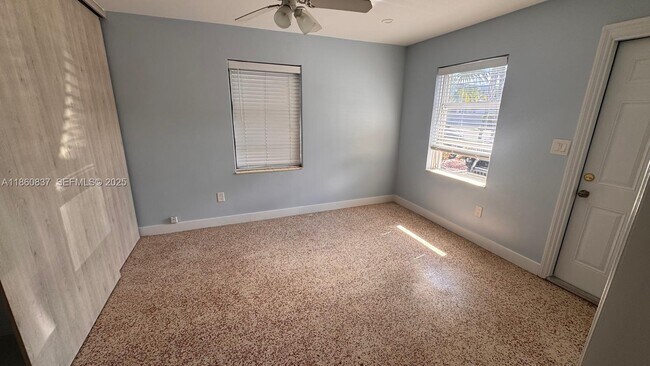 Building Photo - 1116 NE 16th Terrace