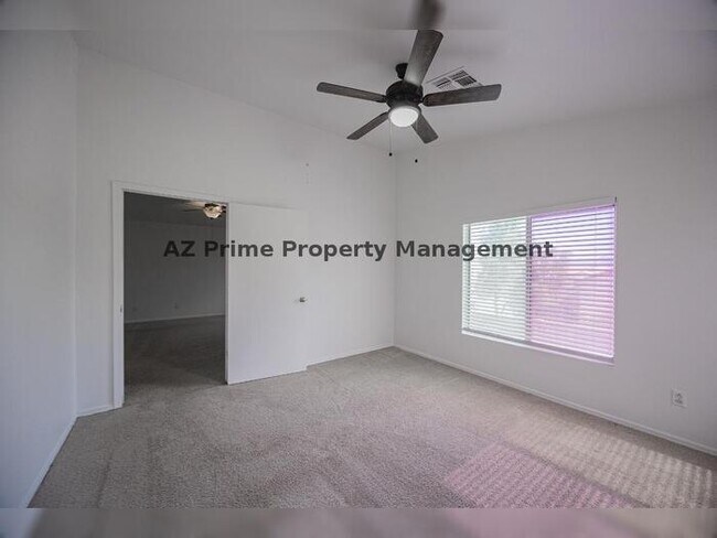 Building Photo - 11595 W Holly St
