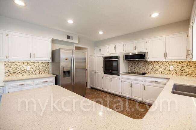 Building Photo - 12012 Ensley Ln