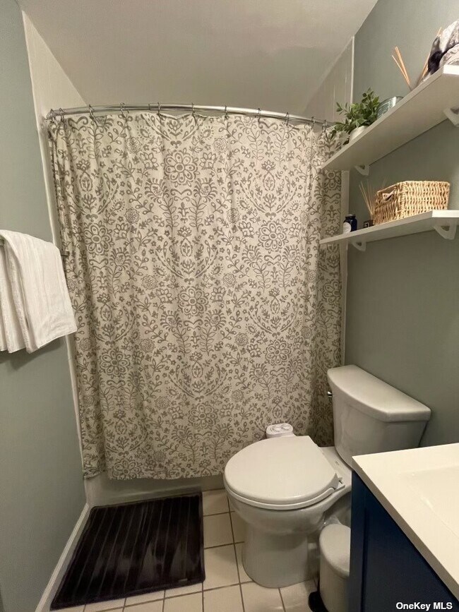 Building Photo - 208 Fairview Cir