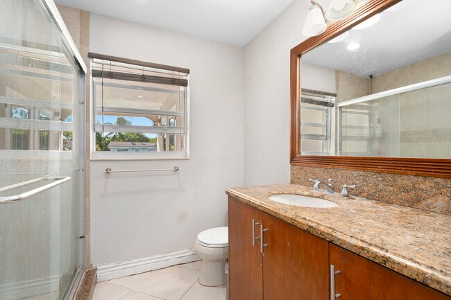 Building Photo - 250 NW 11th St