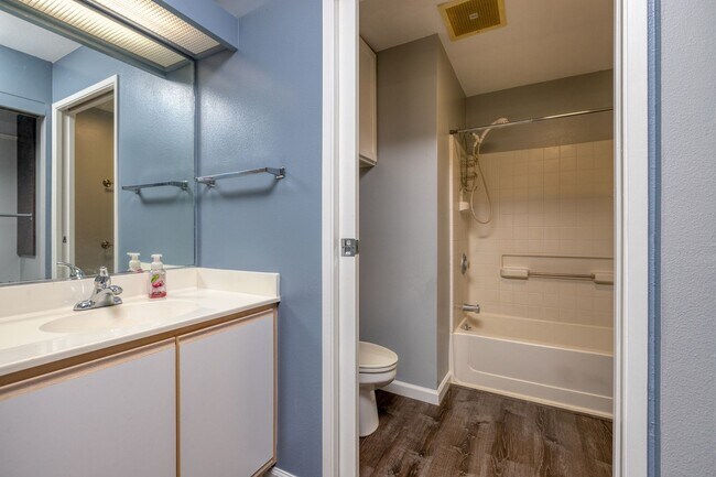 Building Photo - North Pointe Phase II - Mililani Mauka - 2 Bedroom, 2 Bathroom, 2 Parking Townhouse Rental!