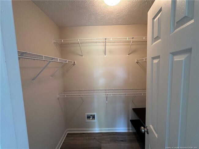 Building Photo - 1404 War Admiral Ct