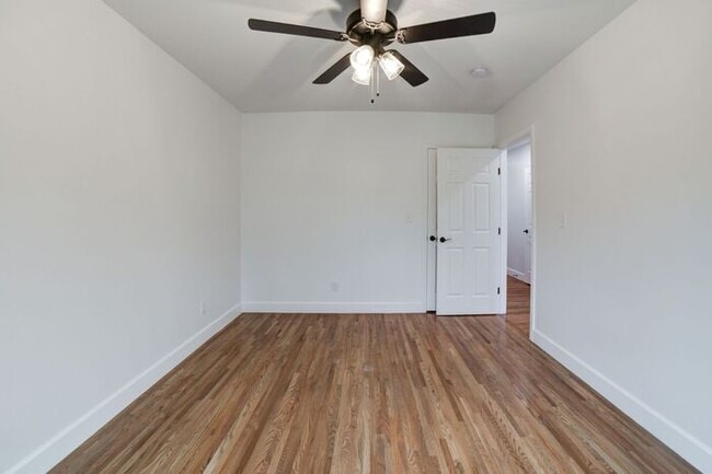 Building Photo - Brookside Bungalow! Newly Remodeled!