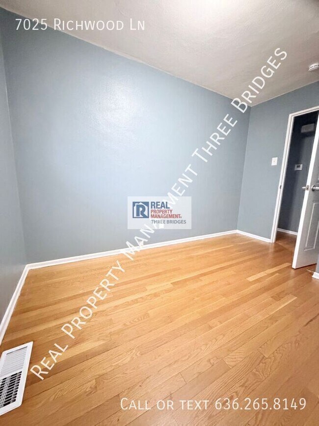 Building Photo - 7025 Richwood Ln