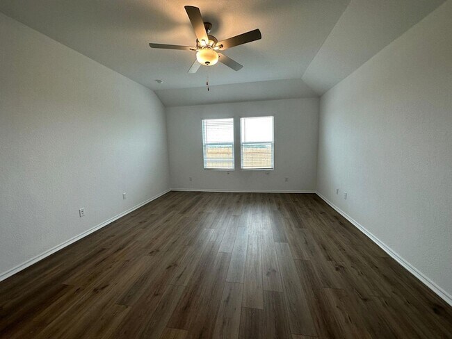 Building Photo - 328 Golden Grove Pkwy