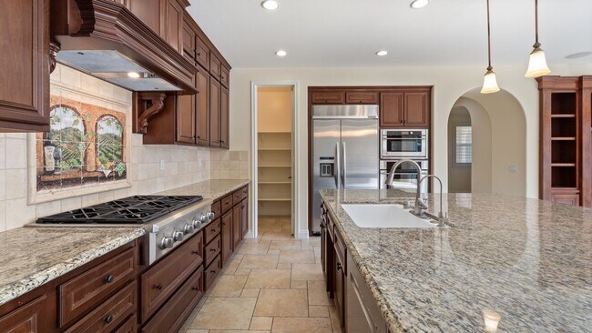 Building Photo - Stunning 4 Bedroom Home in Aliso Viejo!