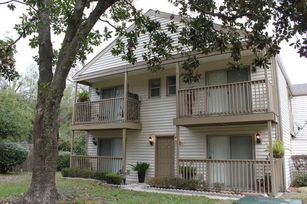 Primary Photo - 2300 Twelve Oaks Dr