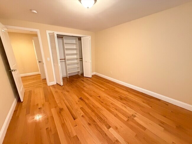 Building Photo - 112 E Quinobequin Rd