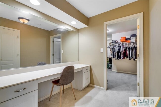 Building Photo - 35 Old Mill Rd