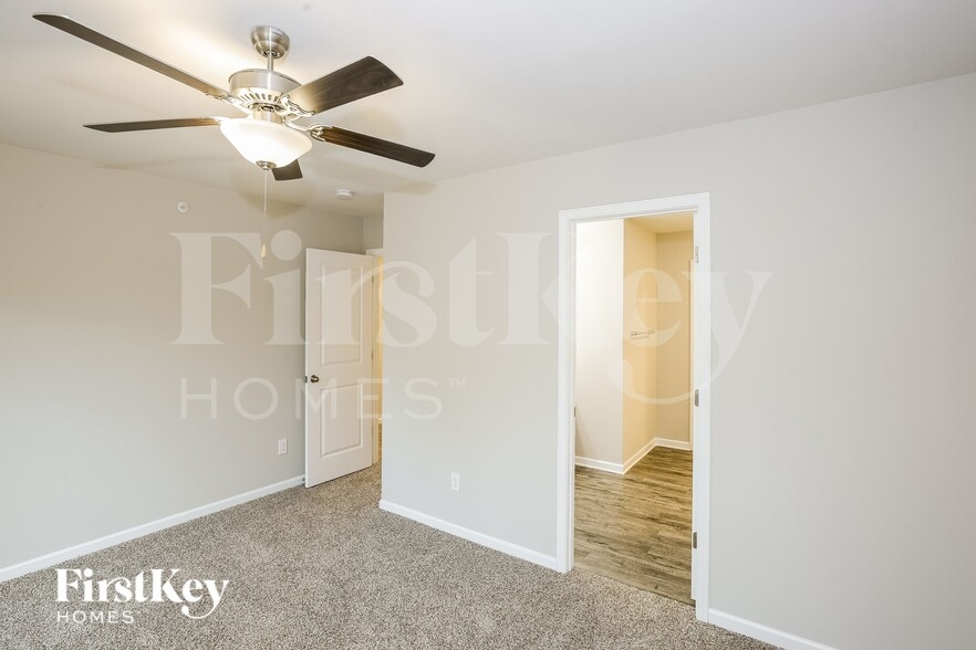 Building Photo - 2054 Cypress Village Dr NW