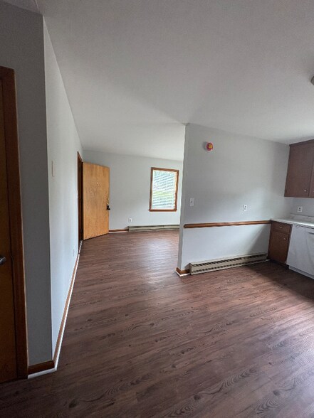 Primary Photo - 1252 Gatewood Rd