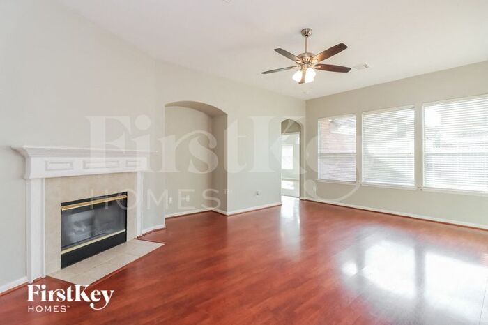 Building Photo - 9930 Hickory Trace Ct