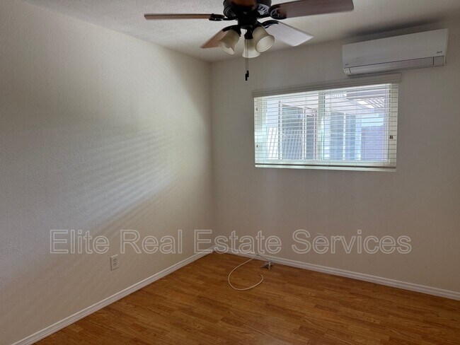 Building Photo - 2155 Montclair St