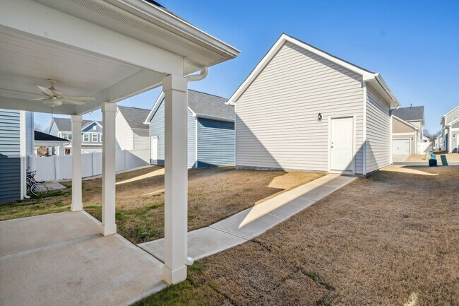 Building Photo - 268 Pansy Pk