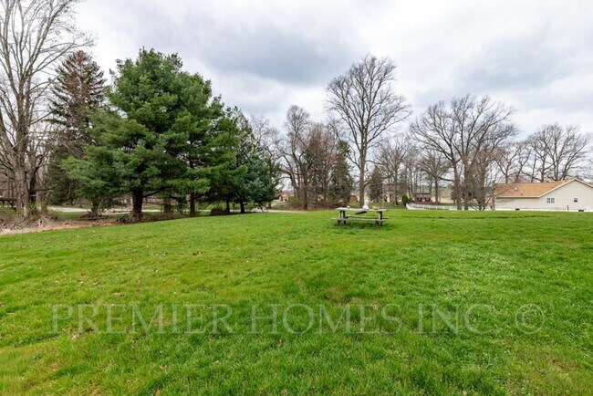 Building Photo - 3390 State St NE