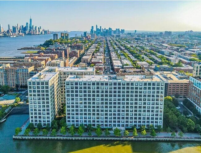 Building Photo - 1500 Washington St
