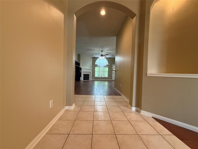 Building Photo - 13815 Pickford Knolls Dr