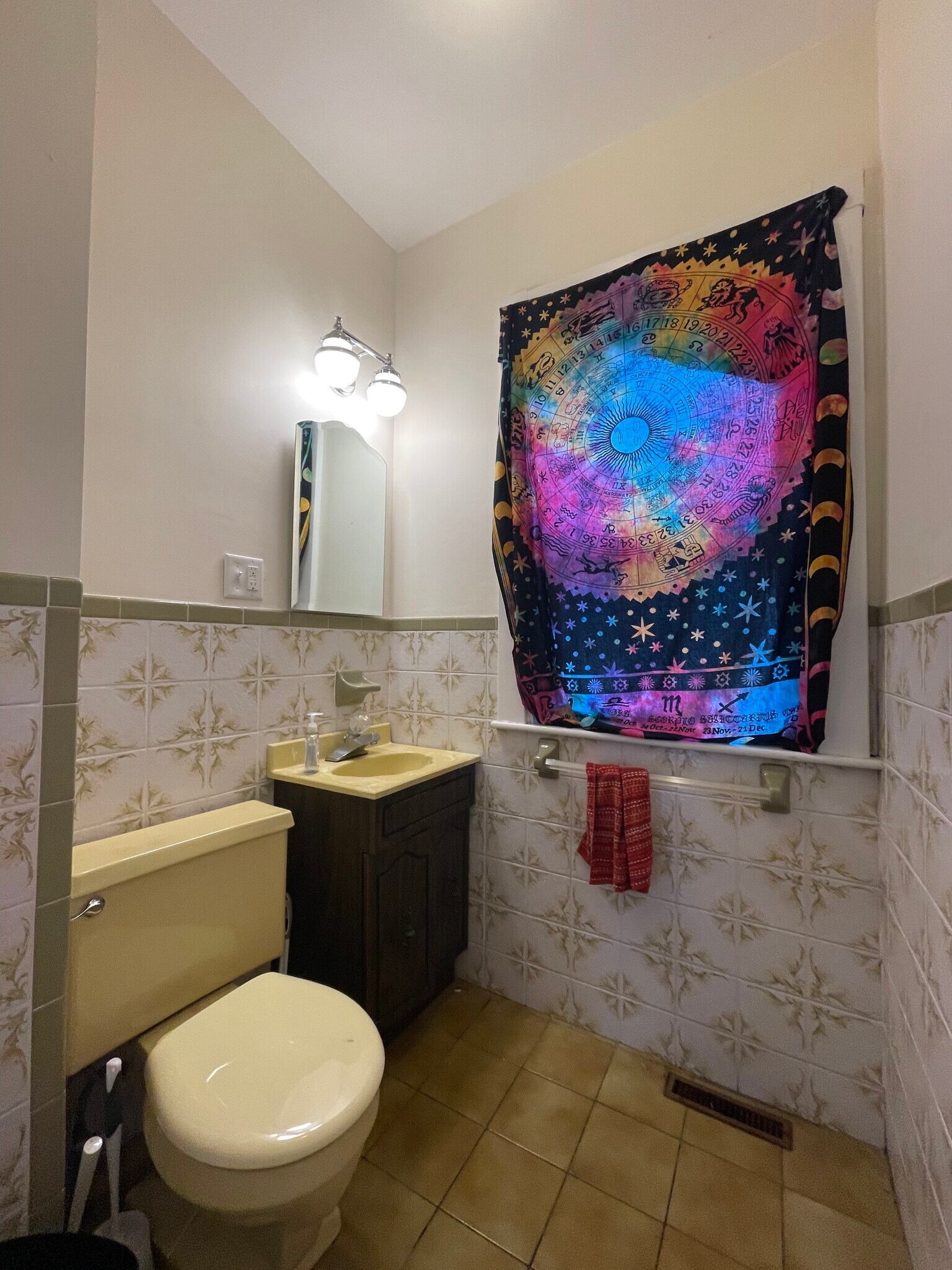 Building Photo - 1 Woodstock Ave