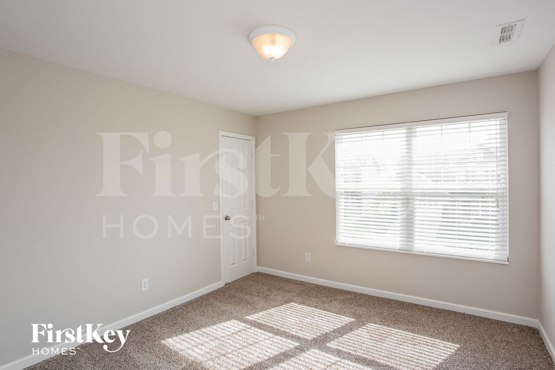 Building Photo - 10576 Glenwyck Pl