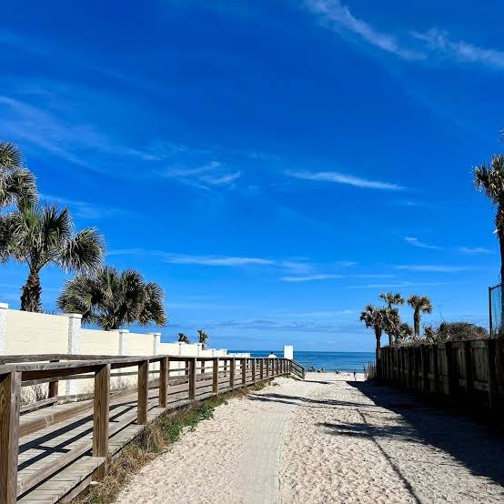 Building Photo - 106 Big Pne Ln