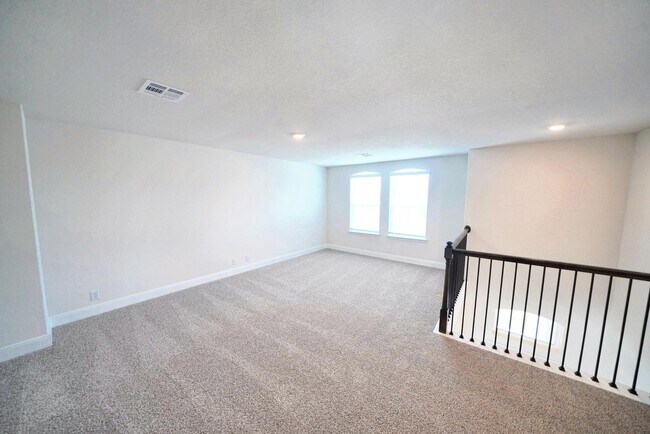 Building Photo - Stunning New Cibolo Home Now Available in Steel Creek - Realtor Commission: $500