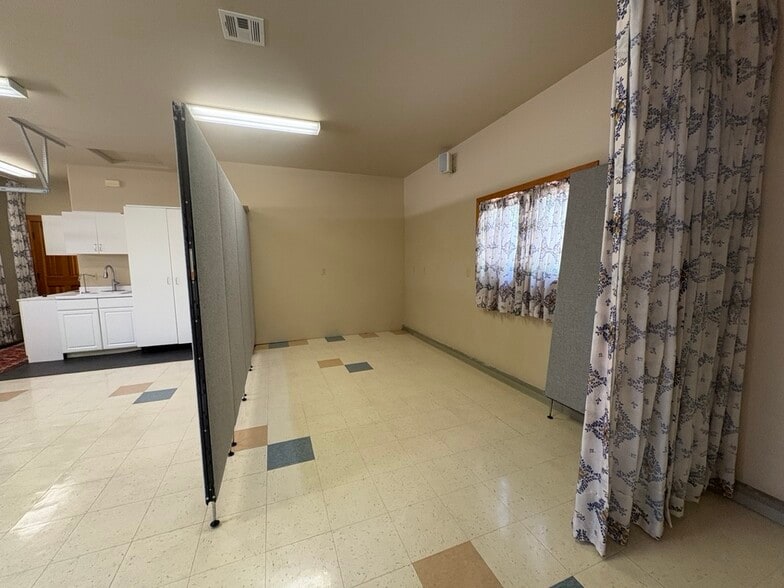 Building Photo - 340A Longhorn Ln