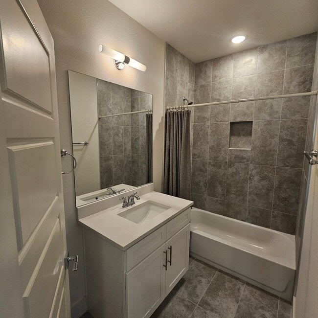 Building Photo - 7305 Bree Ct