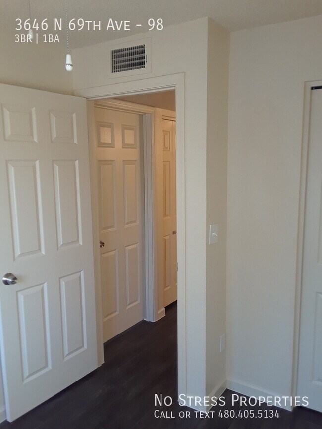 Building Photo - 3646 N 69th Ave