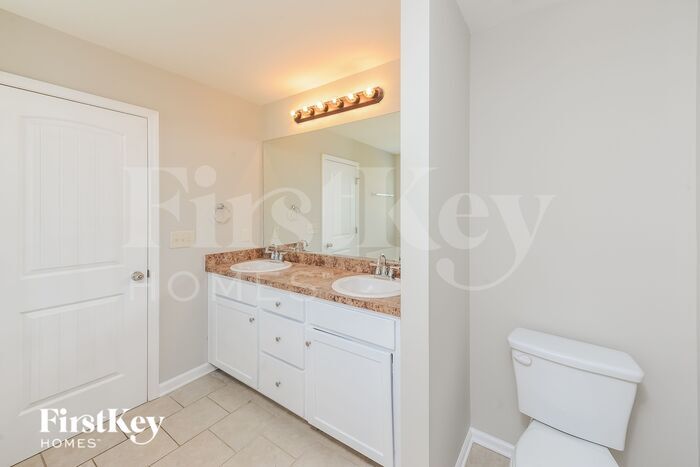 Building Photo - 70 Hamil Ct NW