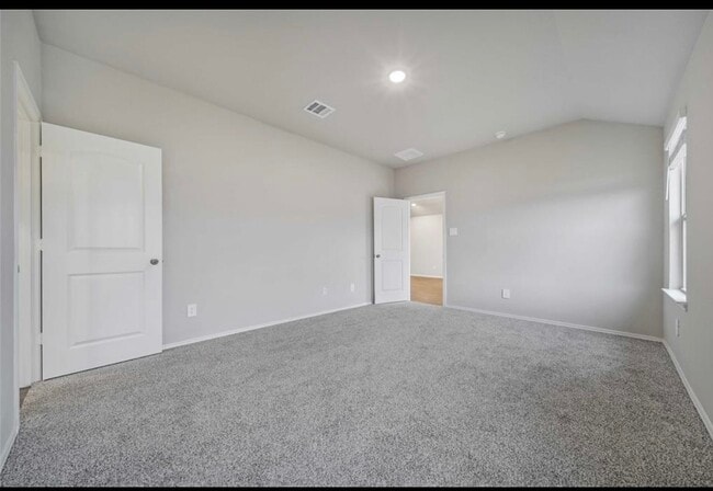 Building Photo - 40643 Creekside Blf Trl