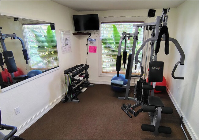 Building Photo - 3001 58th Ave S