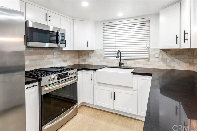 Building Photo - 1619 W Balboa Blvd