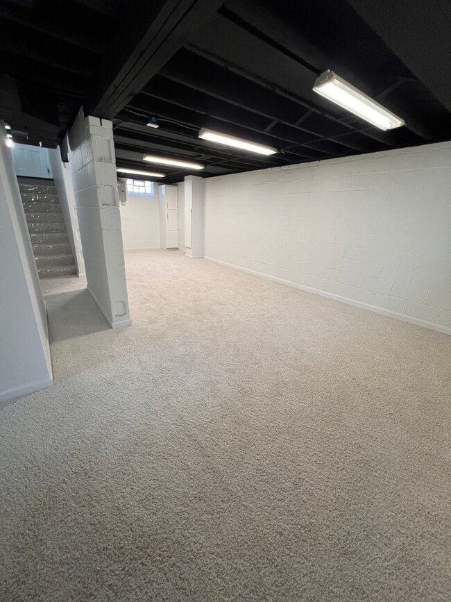 Building Photo - 1514 Parker Dr