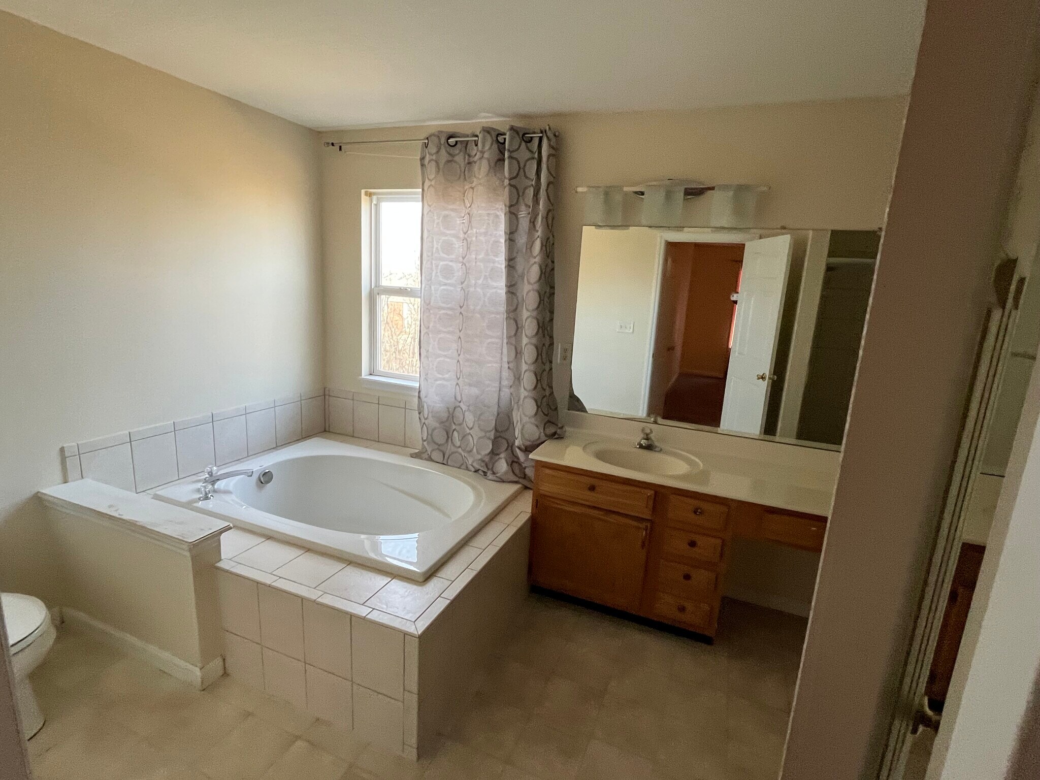 Main Bedroom bath - 5795 Reserve Ct