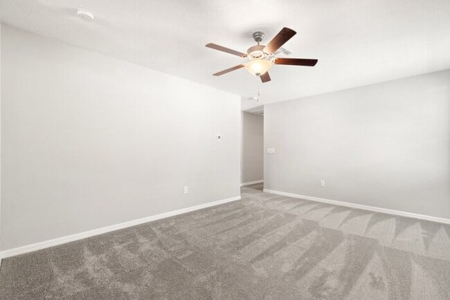 Building Photo - LIKE NEW 5 Bedroom Home for RENT in Touchstone!