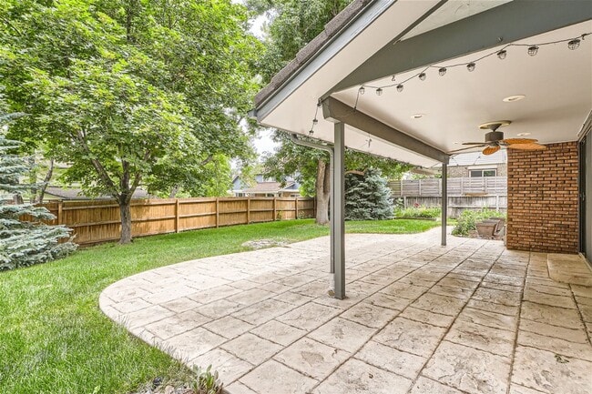 Building Photo - **Stunning 5-Bedroom 4-Bathroom Home in Li...