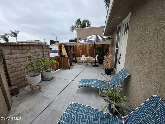 Building Photo - 2796 N Dalenhurst Pl
