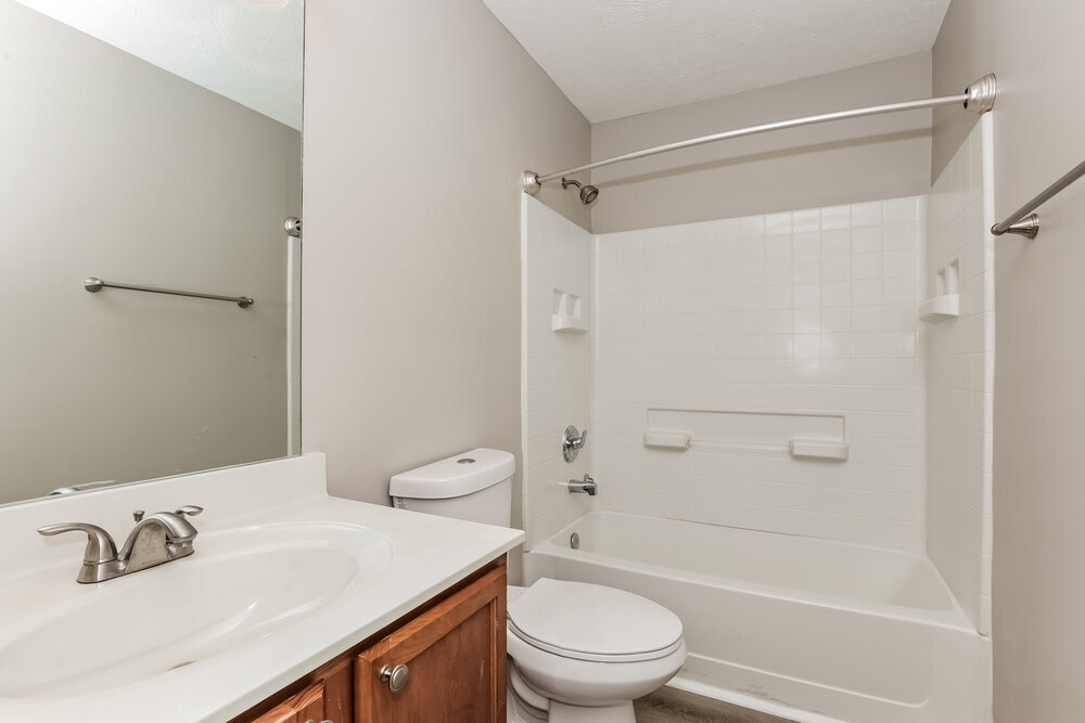 Building Photo - 726 Elderberry Way